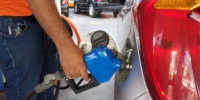 Gobierno mantiene congelados precios de todos los combustibles