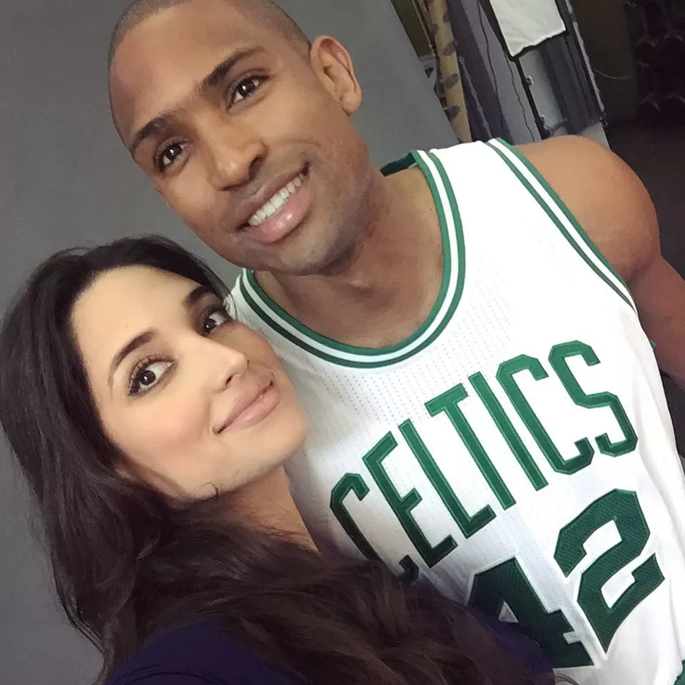 Amelia Vega: 