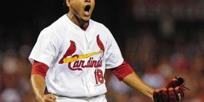 Martínez deja atrás difícil año en la MLB y domina en el béisbol dominicano