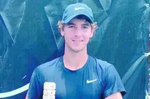 Peter Bertran gana el torneo  de tenis M-15, Cancún, México