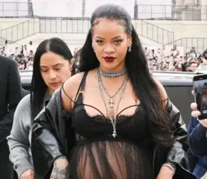 Rihanna ya dio a la luz a su primer hijo