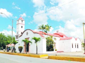 Trozo de la Vera Cruz da vida a la  Iglesia de  Santa Cruz de El Seibo