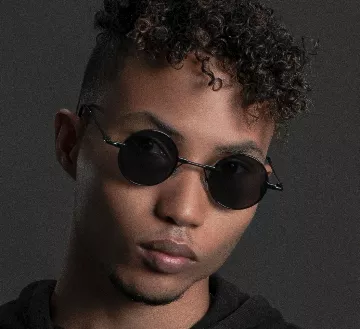 Quennie Paniagua, busca un espacio  en  la música.