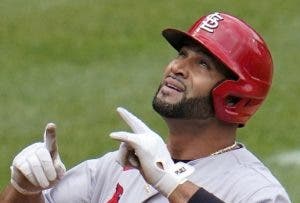 Albert Pujols alcanza a Willie Mays en lideratos históricos