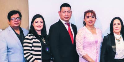 Embajadora presenta la nueva cámara Guatedom