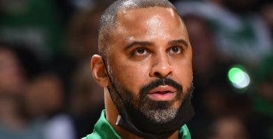 Entrenador de Celtics enfrenta posible suspensión por relación impropia