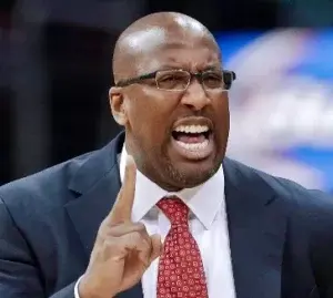 Mike Brown  dirigirá  a los  Kings de Sacramento en próximo torneo