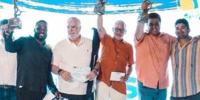 Los  Modelos gana el torneo de pesca al Marlin Blanco