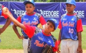 Santiago y la Capital triunfan béisbol U-12