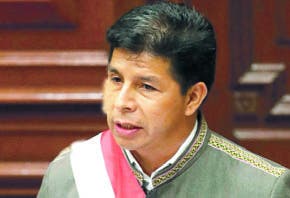 Presidente Perú se queja de una persecución