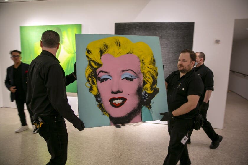 «Marilyn» de Warhol se vende en subasta por récord de $195MM