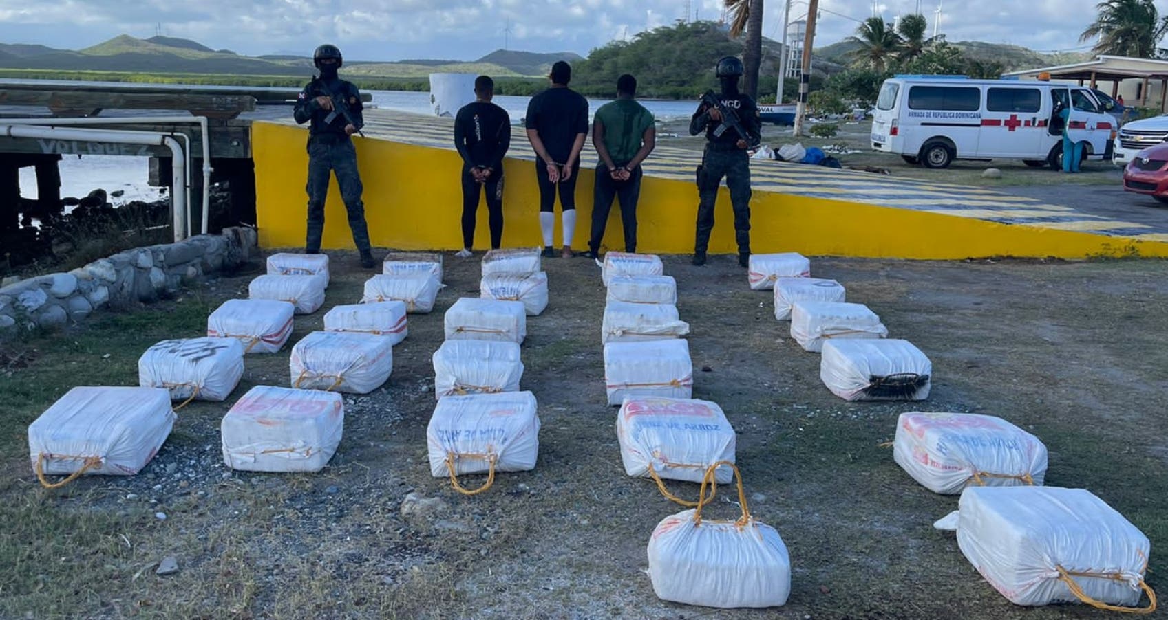 La DNCD no da tregua; ocupa 659 paquetes de cocaína  en Peravia