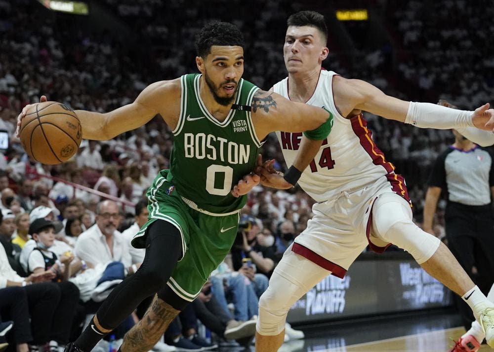 Los Celtics superan a los Heat para empatar la final del Este
