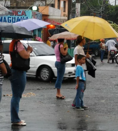 Aguaceros en algunas localidades; descontinúan todas las alertas meteorológicas