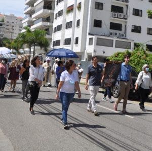 Hace recorrido en DN imagen de la  Virgen de la Altagracia