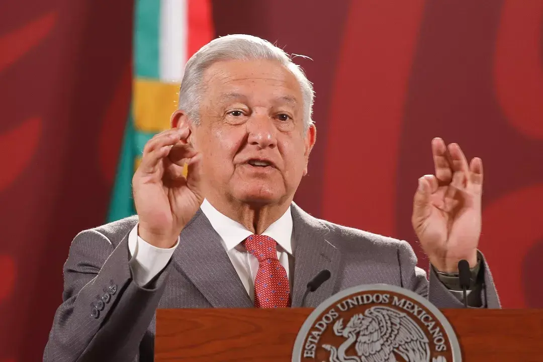 Cómo AMLO quiere aprovechar al máximo su último mes en el poder con la «supermayoría» en el Congreso de México