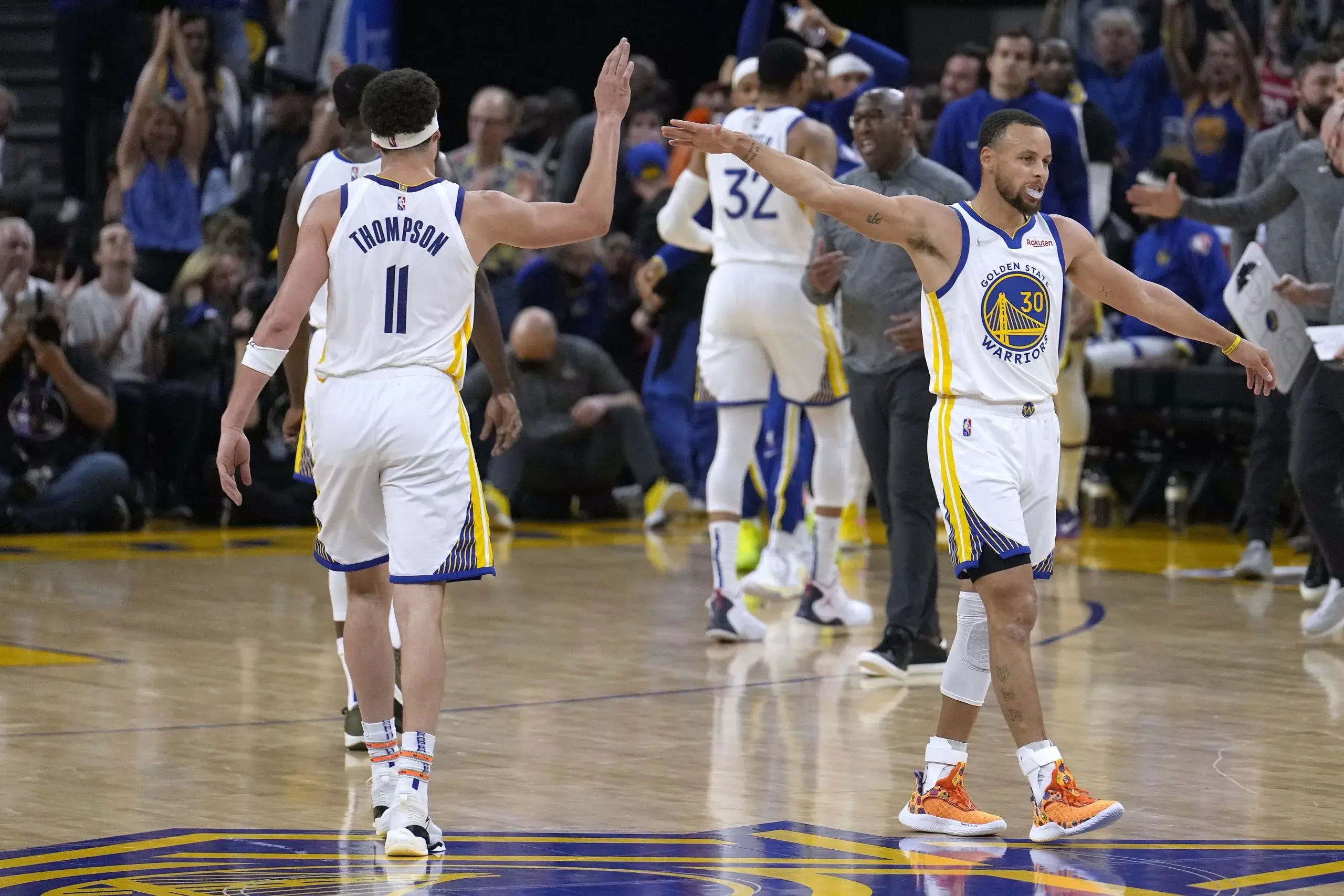 Klay Thompson y Stephen Curry listos para liderar a Warriors ante Mavs