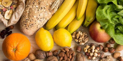 Conozca los seis tipos de alimentos que reducen la presión arterial