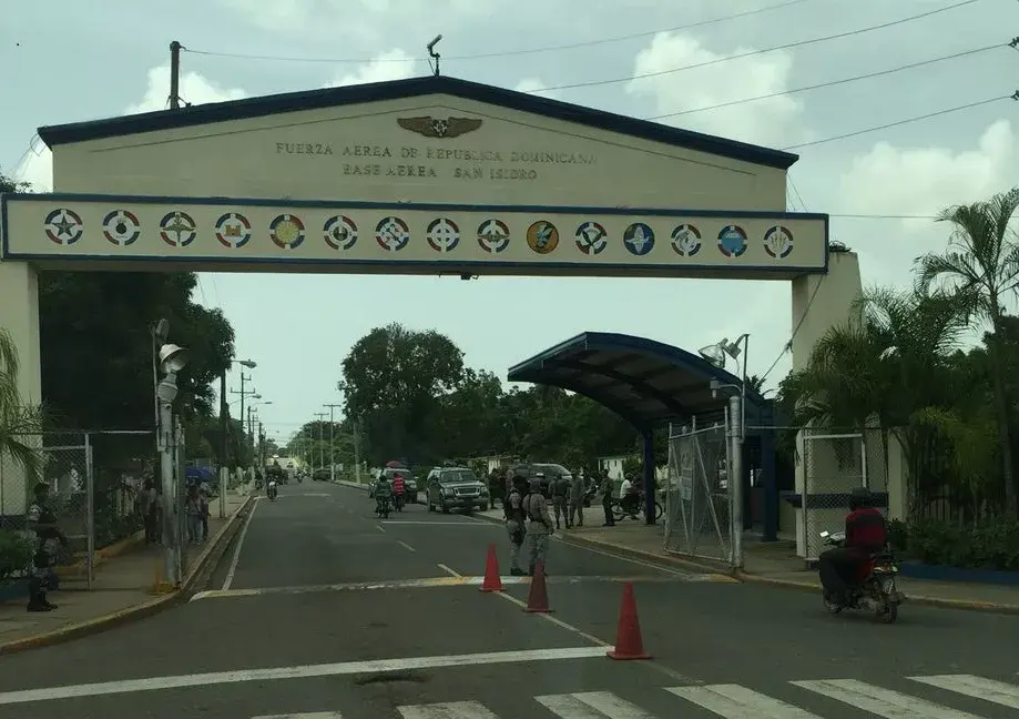 Fuerza Aérea realizará entrenamiento con detonaciones en sectores aledaños a la Base Aérea San Isidro