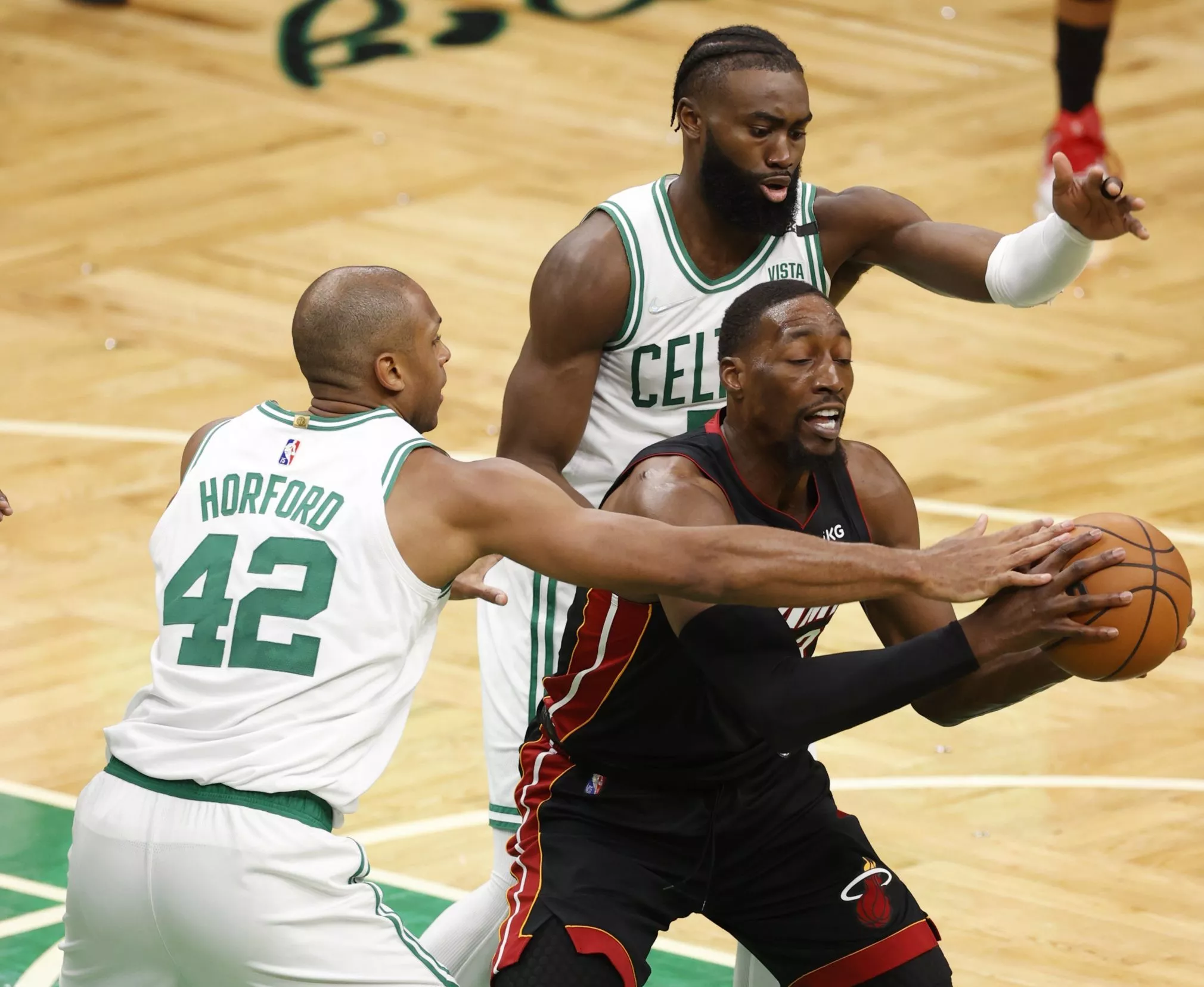 NBA: Heat y Celtics van a la 