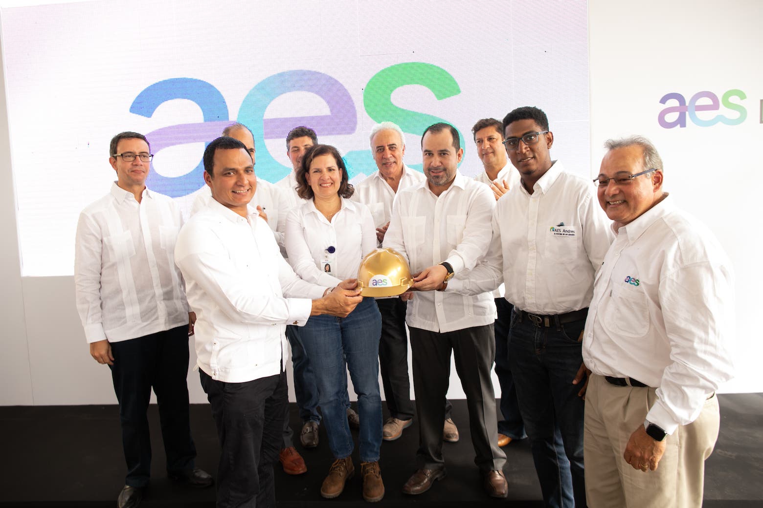 AES premia con Casco de Oro a proyecto Gasoducto del Este