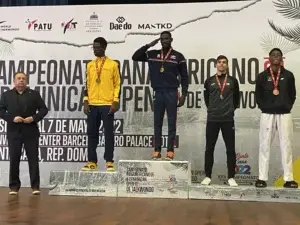 Bernardo Pie también ganó el oro en los -68 kilos del Dominican Open de Taekwondo