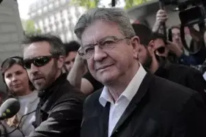 Mélenchon avanza en una alianza de izquierdas para las legislativas francesas