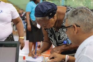 Entregarán este sábado tarjeta Supérate a  1,181 familias del Distrito Nacional