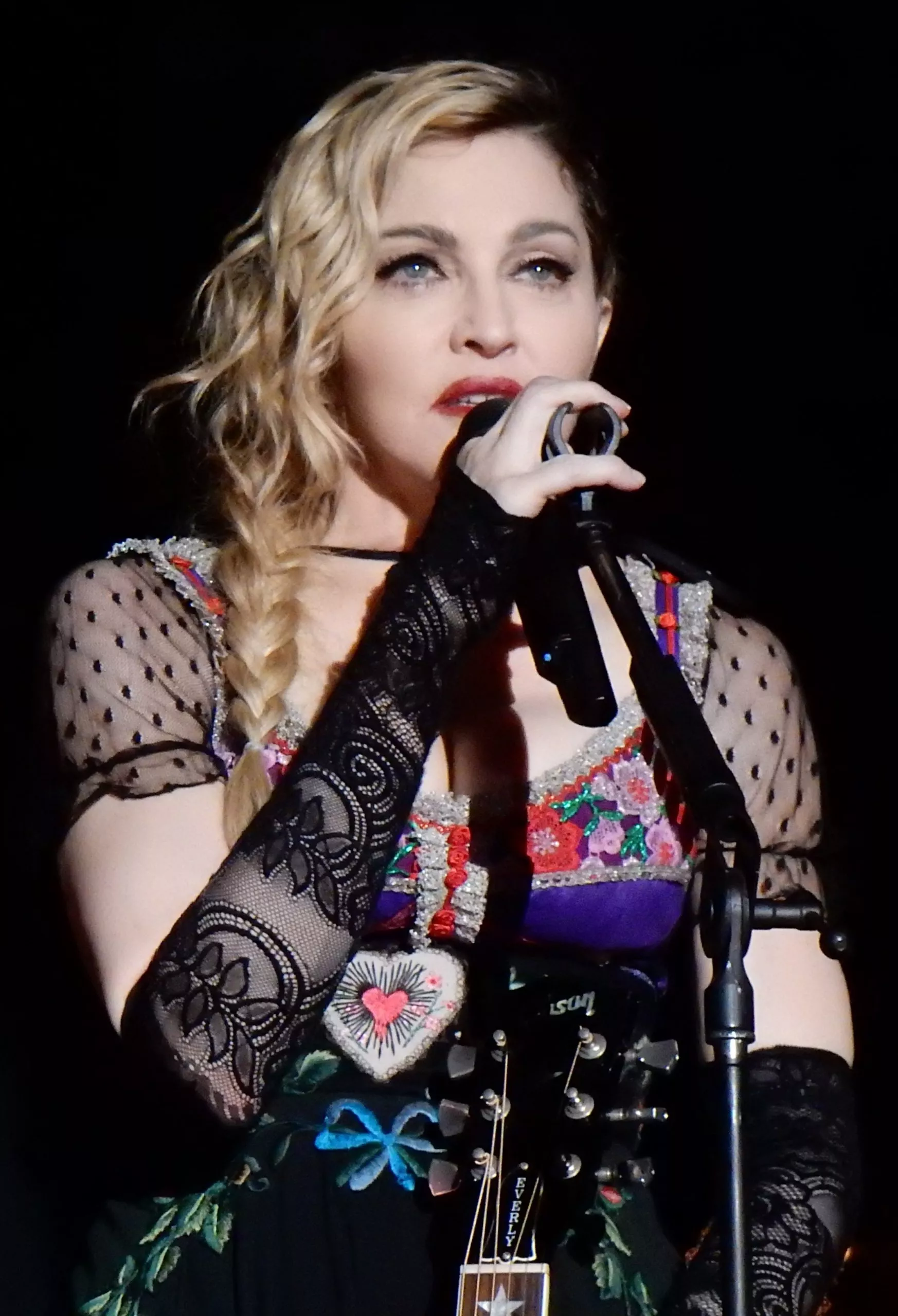 Madonna pidió una audiencia al Papa Francisco para hablar de su excomunión