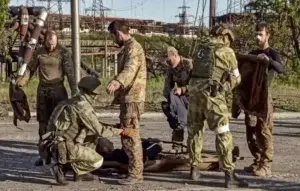 Mariúpol cae en manos rusas tras la salida de los defensores de Azvostal