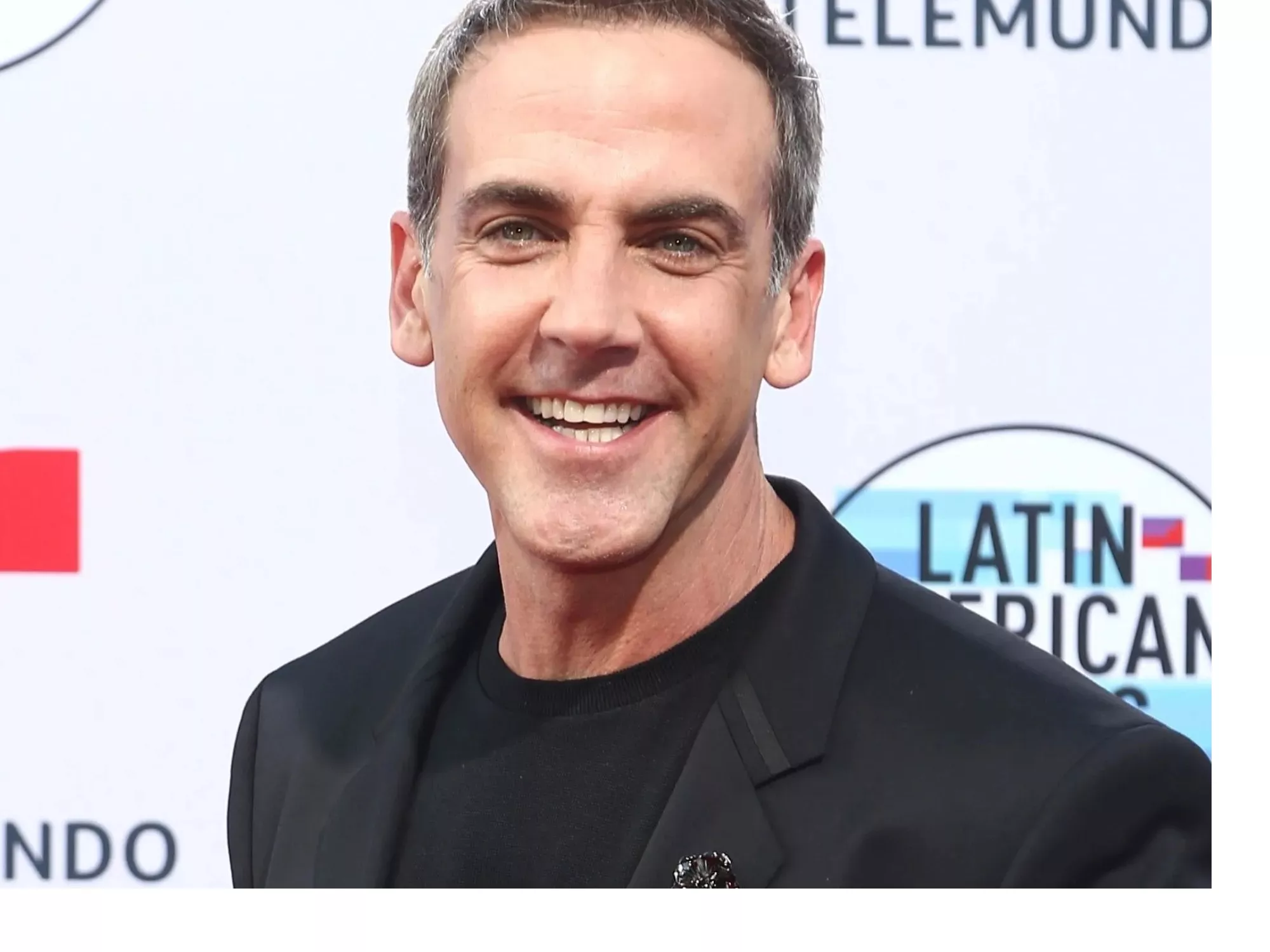 Carlos Ponce se va a Televisa Univisión