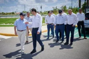 Representantes del Centro Regional de Estrategias Económicas Sostenibles visitan instalaciones de CEPM