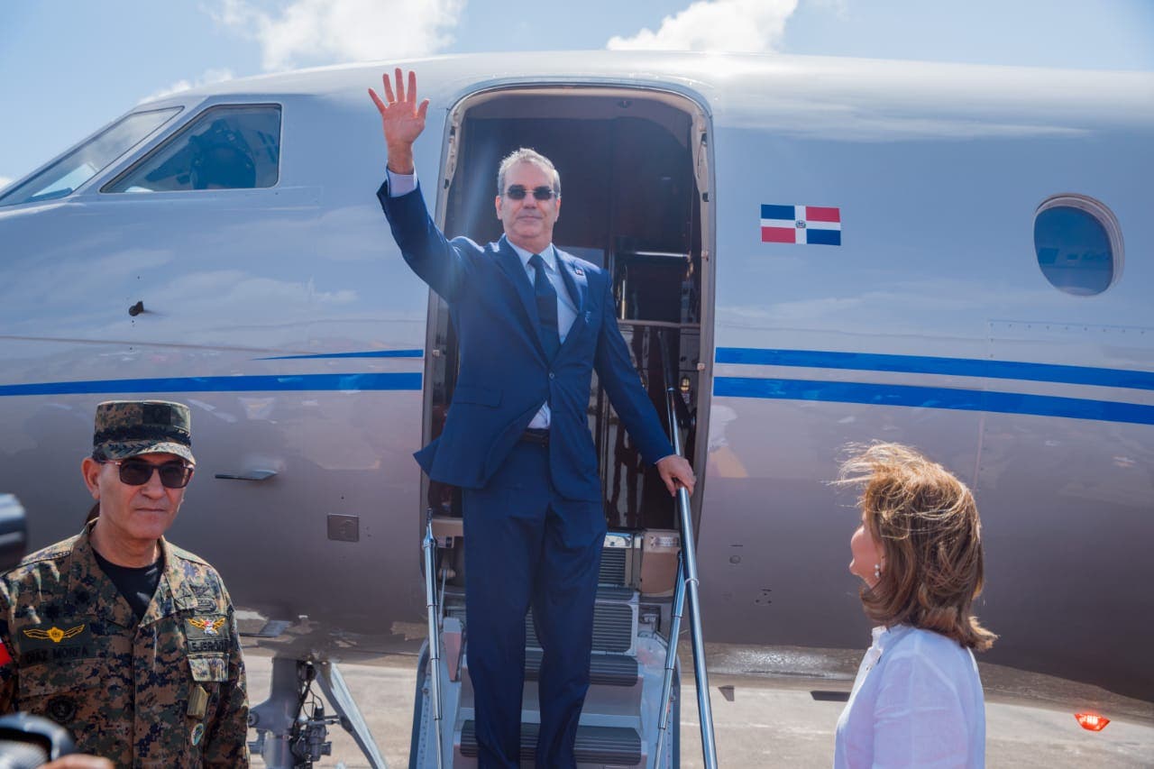 Presidente Abinader sale hacia Costa Rica para participar en toma de posesión
