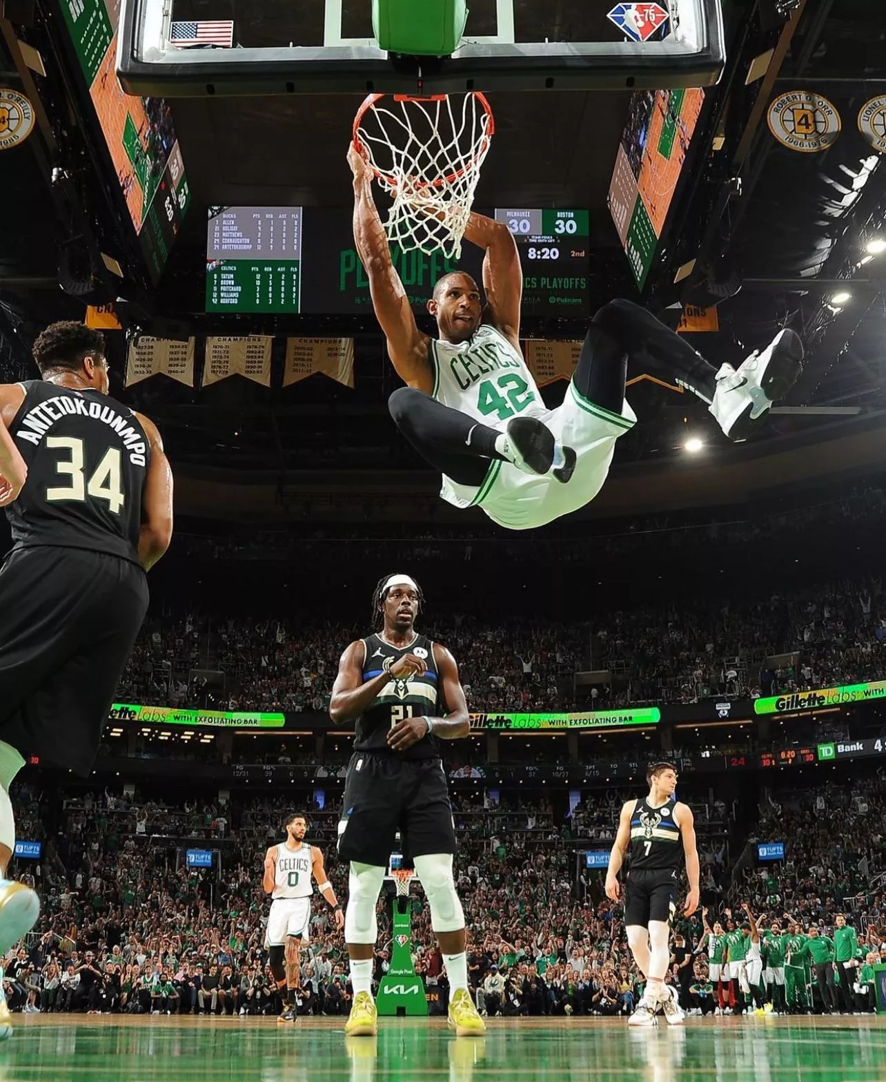 Celtics hacen 22 triples en el Juego 7 y elimina a los Bucks de los Playoffs