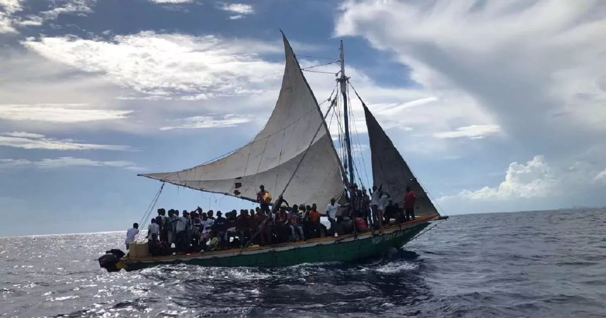 Unos 800 haitianos que iban hacia EE.UU recalan en Cuba