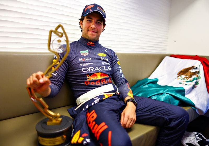 Checo Pérez renovó por dos años más con Red Bull