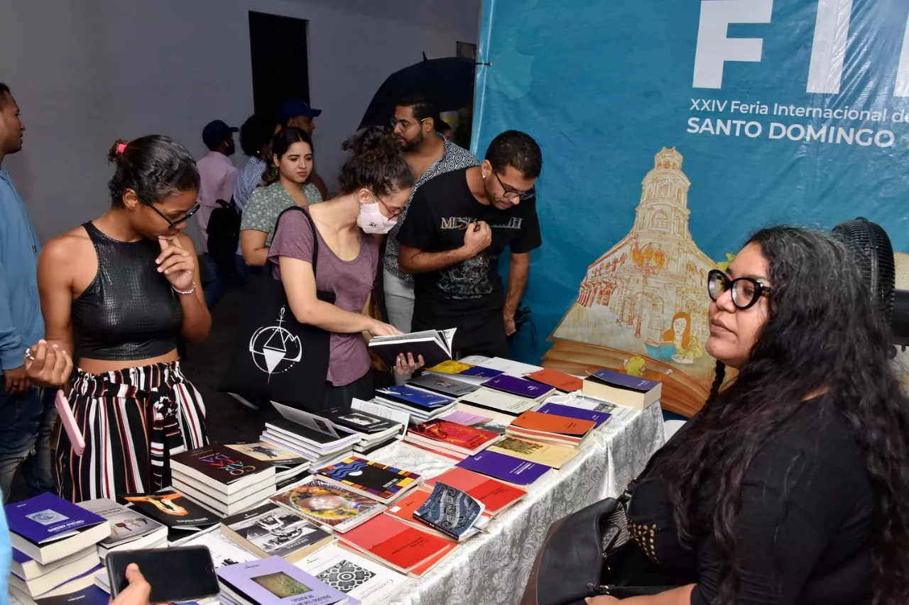 Libreros coinciden en que ventas en la Feria del Libro han superado a las de ediciones anteriores