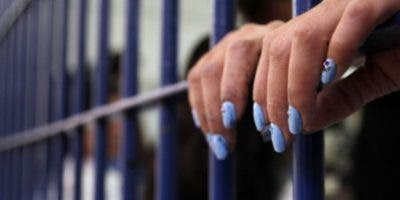 Dictan tres meses de prisión preventiva a mujer apresada con un kilo de cocaína