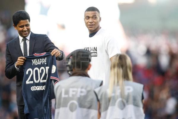Mbappé se queda en el PSG hasta el 2025