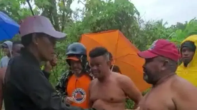 Defensa Civil rescata hombre arrastrado por río en La Altagracia