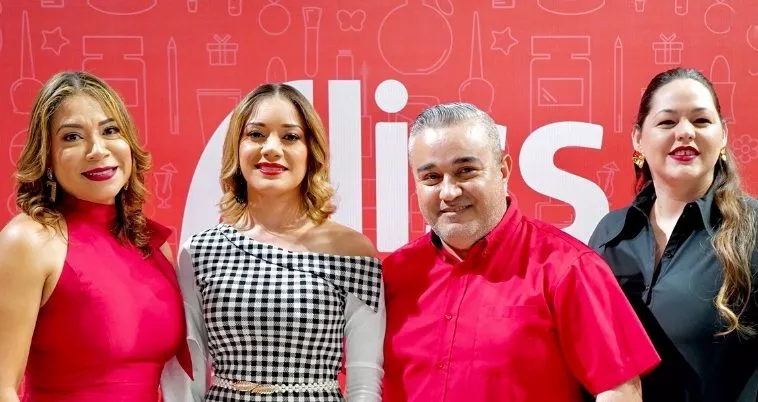 Zuleyka Williams, Somayri Aquino, Ignacio Salazar y Sandra Infante.