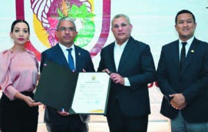 Magistrado Manuel Ulises Bonnelly recibe distinción