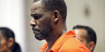 R. Kelly comparece para su sentencia por abuso sexual