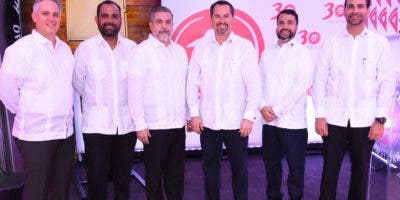 Pizza Hut festeja sus 30 años en el  mercado criollo