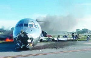 Avión tiene percance en Miami iba de RD