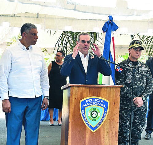 Luis Abinader promete mejorar Operaciones Especiales Policía Nacional