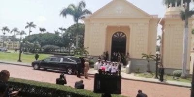 Trasladan cuerpo de Orlando Jorge Mera a la Funeraria Blandino