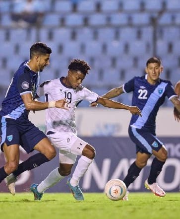 Guatemala se impone 2-0 a la selección  fútbol de RD