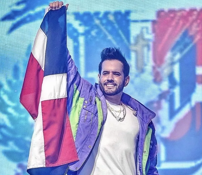 Manny Cruz con “Dominicano de Corazón Live”