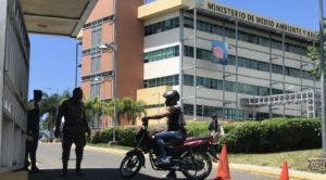 Personal de Medio Ambiente va a sus oficinas consternado